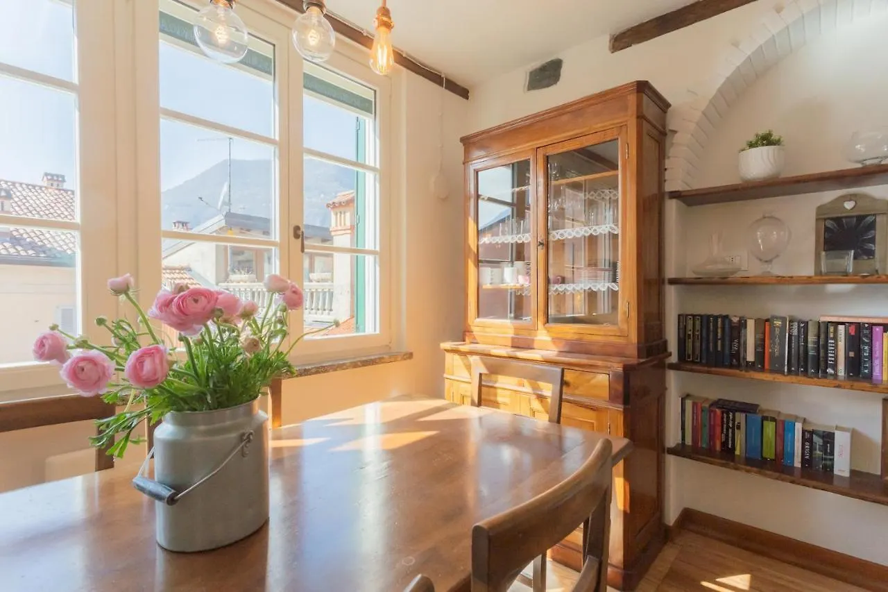 Emily'S Holiday House - Authentic Lake Como By Rent All Como Torno