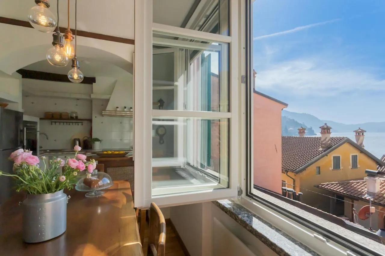 Apartment Emily'S Holiday House - Authentic Lake Como By Rent All Como Torno Italy